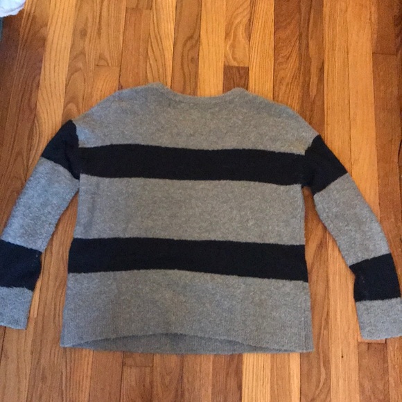 Grey and navy striped sweater - Picture 2 of 2